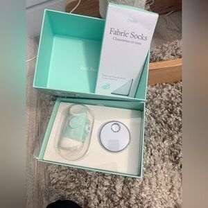 Owlet Smart Sock Baby Monitor, Charger, and Accessory Fabric Socks